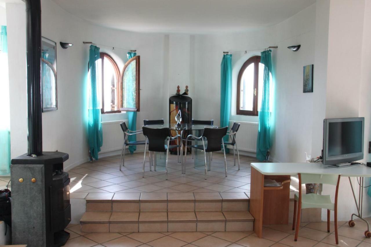 מת'וני Charly Point Villa מראה חיצוני תמונה